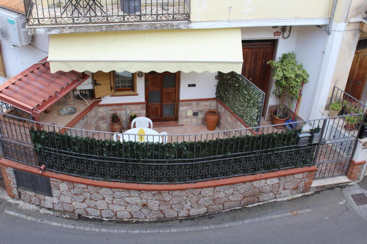 La Nina Apartamento Taormina Exterior foto